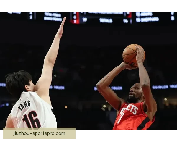 杜兰特领衔火箭冲击五连胜 状元对决班凯罗成为焦点